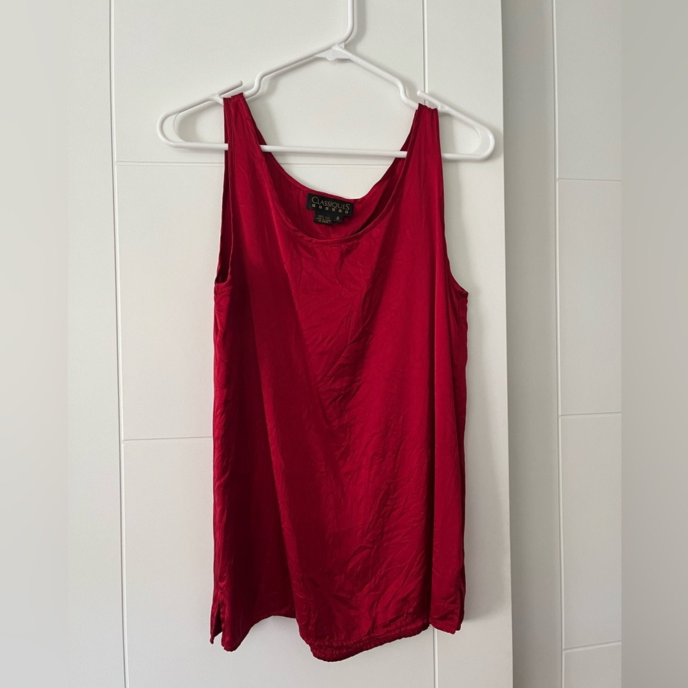 Women’s 100% silk tank top. Size M